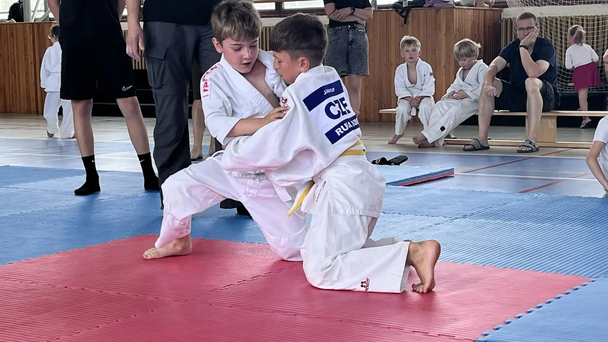 Hod na tatami — klubové závody v Dobřanech